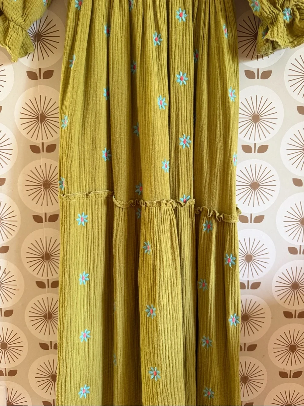 Olive Green Puff-Sleeve Maxi Dress with Floral Embroidery - Picture 3 of 6